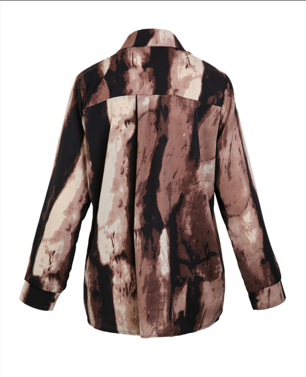 Beulah Style Abstract Printed Button Up Blouse